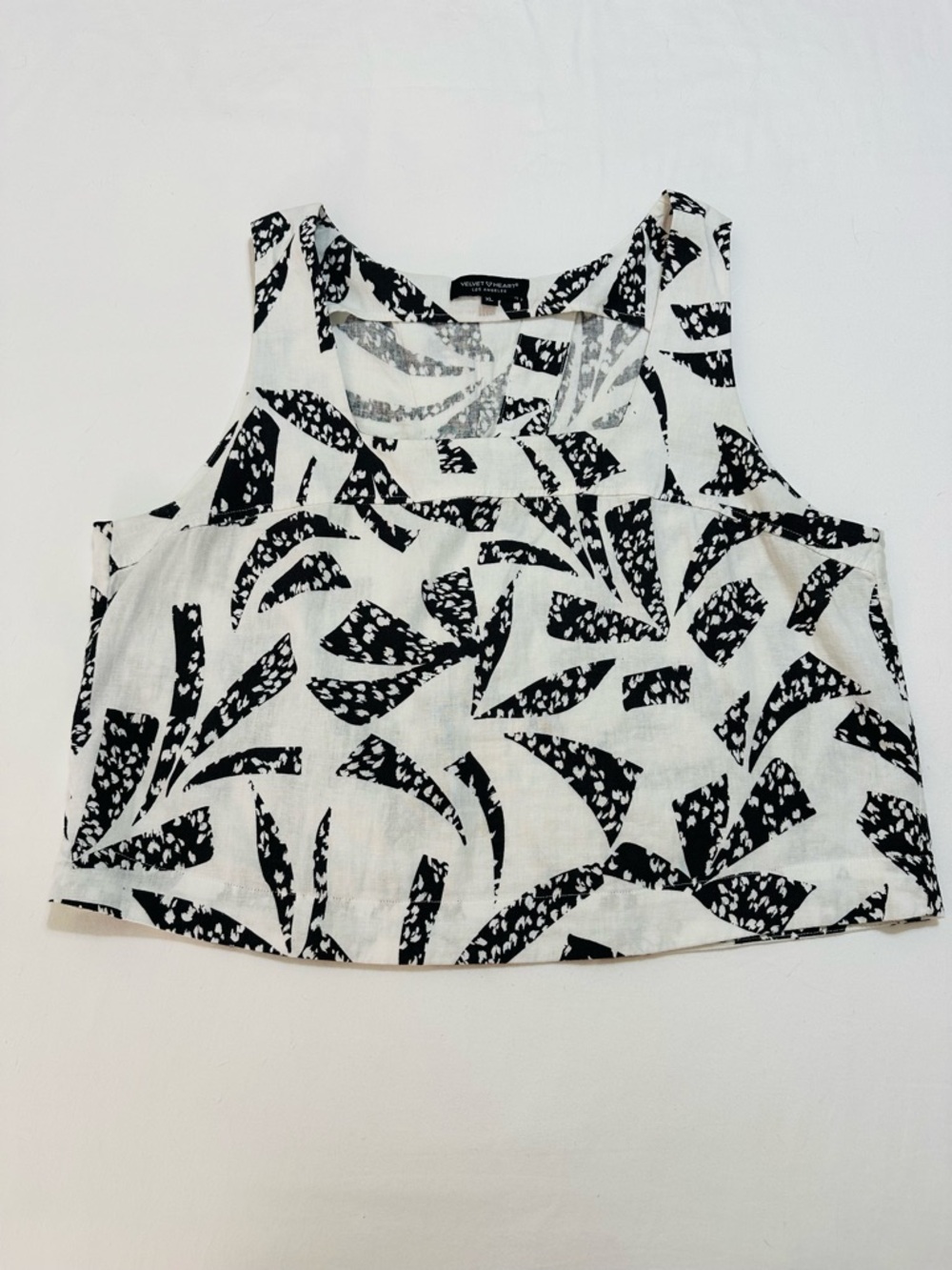 VELVET HEART LOS ANGELES LINEN OPEN BACK BLOUSE TANK TOP BLACK WHITE PRINT XL - Picture 3 of 8
